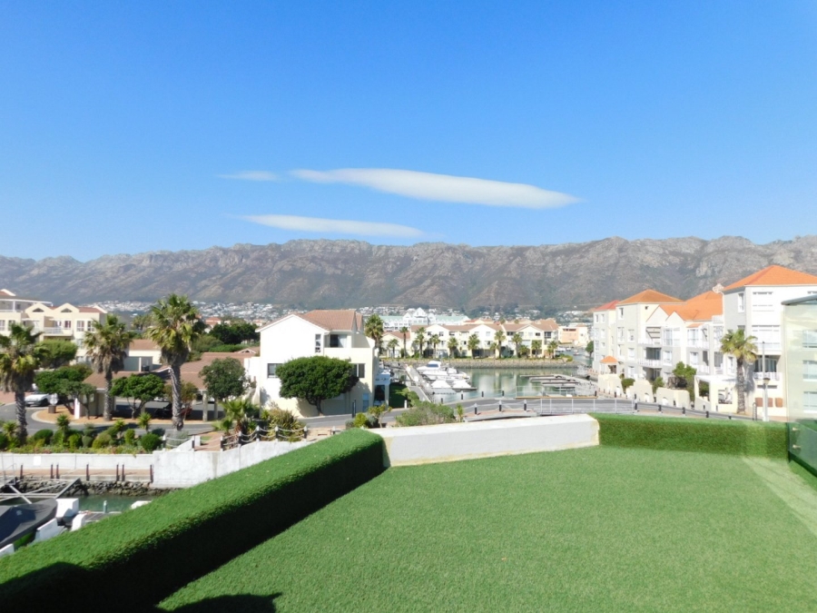 4 Bedroom Property for Sale in Harbour Island Western Cape
